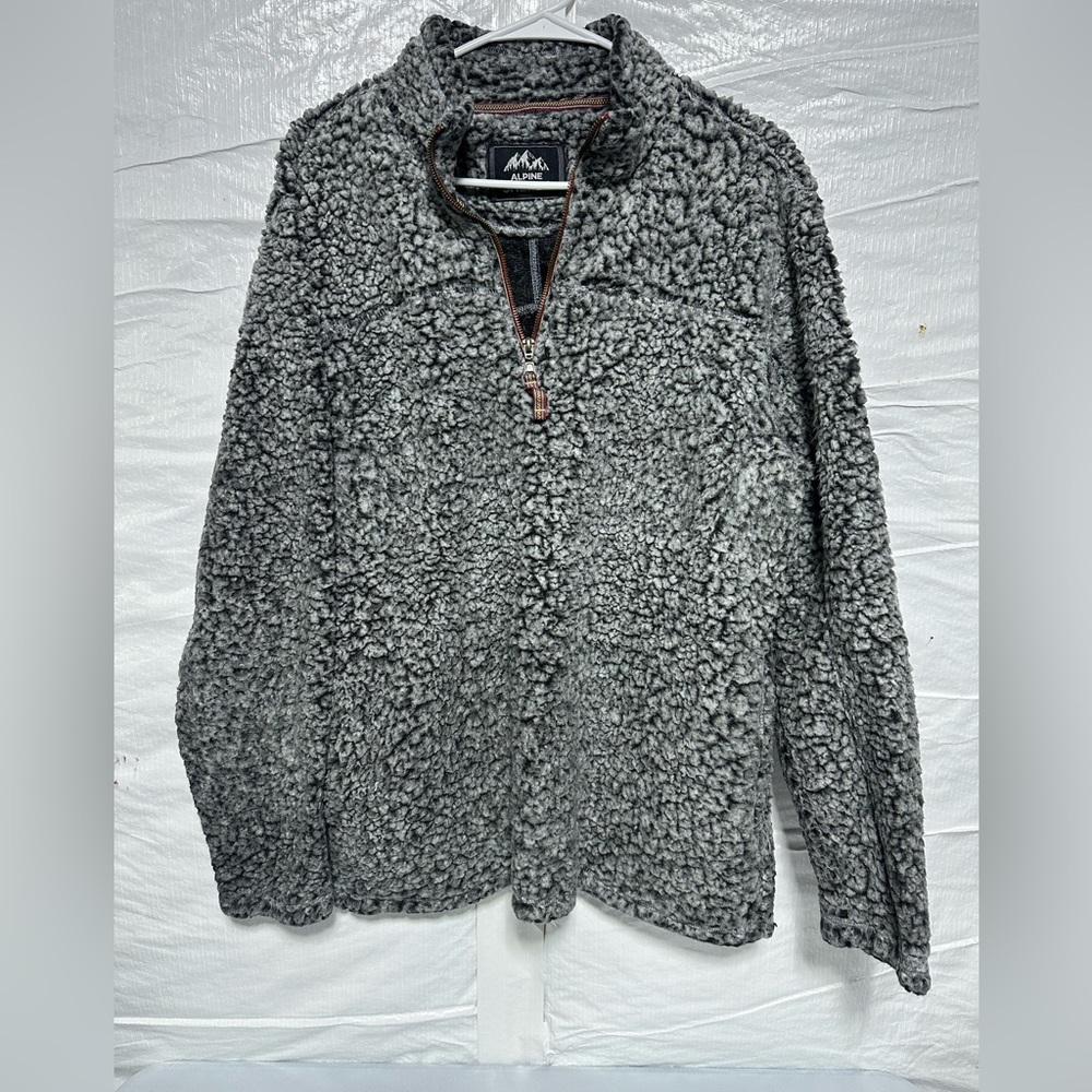 Women’s Alpine / Sherpa pullover size large